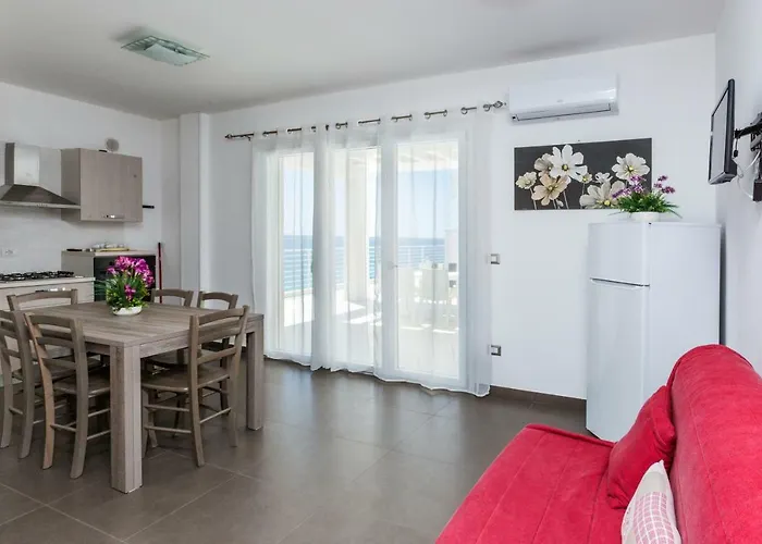 Lägenhetshotell Spuma Di Mare 3*